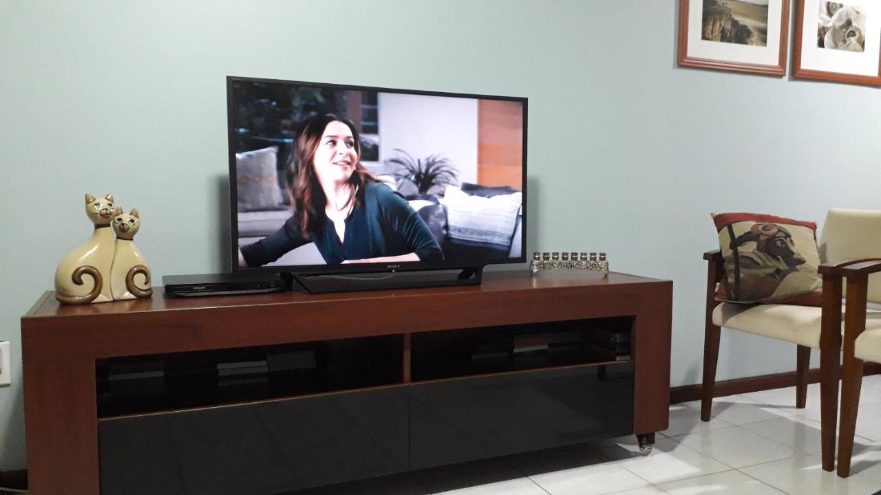 Linda Casa 2 Suites 150Mts Da Praia - กาโบฟรีโอ ภายนอก รูปภาพ