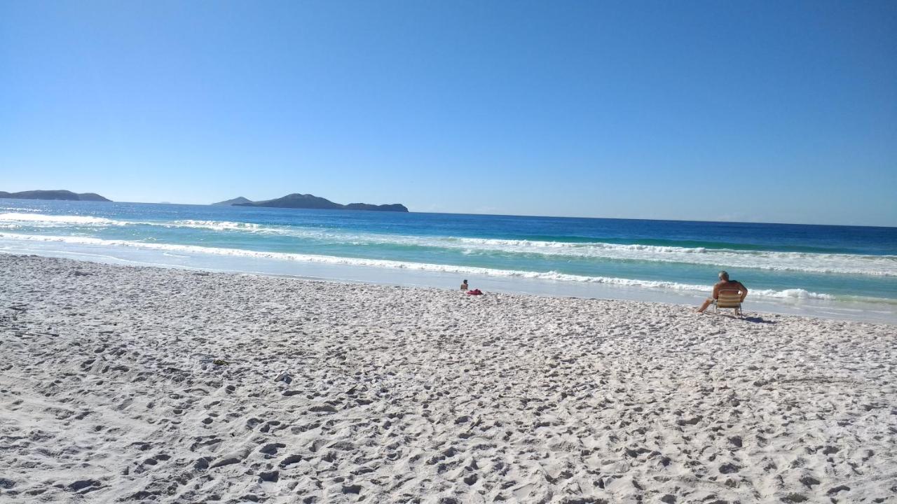 Linda Casa 2 Suites 150Mts Da Praia - กาโบฟรีโอ ภายนอก รูปภาพ